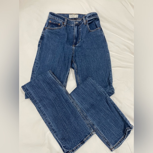 Abercrombie Ultra High Rise 90s Slim Straight - Picture 8 of 8